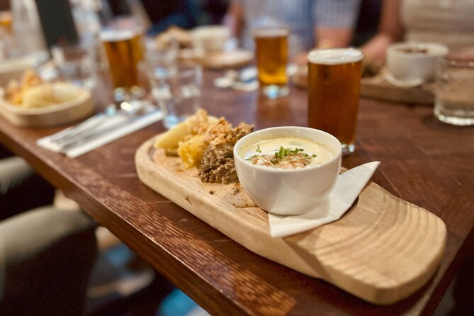 Glasgow West End Food Tour: 7 Tastings, Scotch & Local Stories - Stop 2, Hillhead: Cranachan and the Scottish dessert lesson