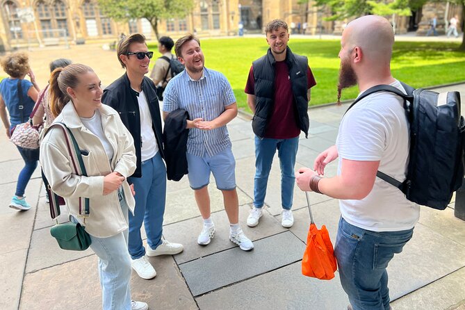 Glasgow West End Food Tour: 7 Tastings, Scotch & Local Stories - Stop 3, University of Glasgow: A short walk with a wizardry vibe