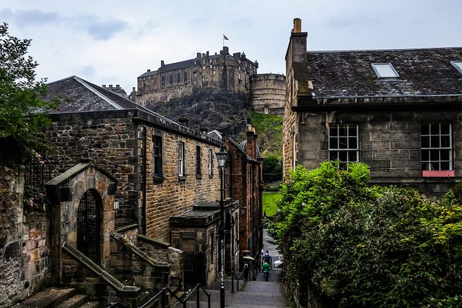 Guided 60-Minute Photography and sightseeing Tour in Edinburgh - Why this 60-minute Edinburgh photo-walk works so well