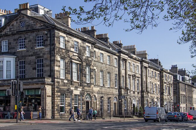 Harry Potter Edinburgh Top Sights Tour with Holyrood Palace - City Chambers finish for the Edinburgh impact, then Holyrood Palace time