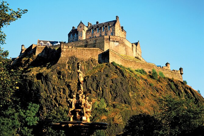 Harry Potter Tour & Edinburgh Castle Visit - Victoria Street for Diagon Alley Energy, Plus City Chambers as the Wrap-Up