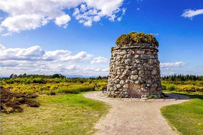 INVERGORDON PORT Tour of Culloden, Cairns & Cawdor Castle - Stop 4: Loch Ness, Nessie Spotting, and Short-Window Realism