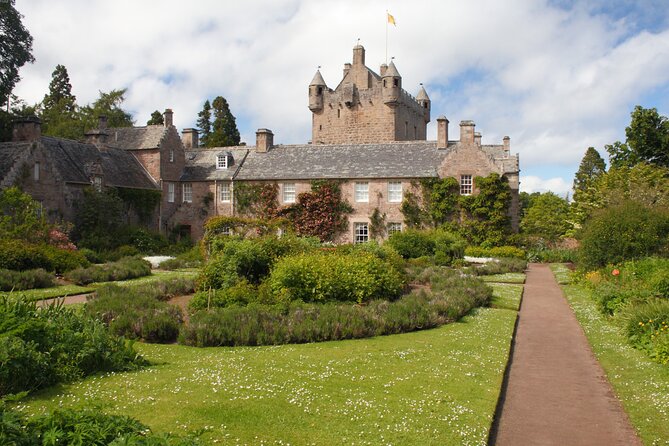 Invergordon Shore Excursion: Inverness, Cawdor Castle & Whisky - Stop 1: Cawdor Castle, what to prioritize in one hour