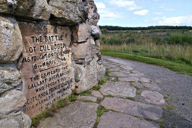 Inverness Tour-Cawdor Castle & Culloden Battlefield, ClavaCairns - Price and what you actually get for $163.40