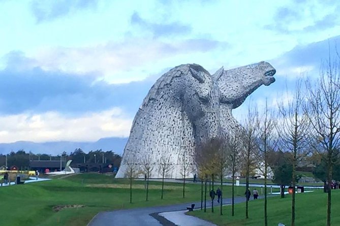 Kelpies and Falkirk Wheel Private Tour for 1 - 4 people from Greater Glasgow - A stress-free 6-hour private loop from Glasgow