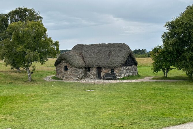 Loch Ness, Cawdor Castle, Outlander Sites & More from Inverness - Clava Cairns and the Outlander Craigh na Dun connection