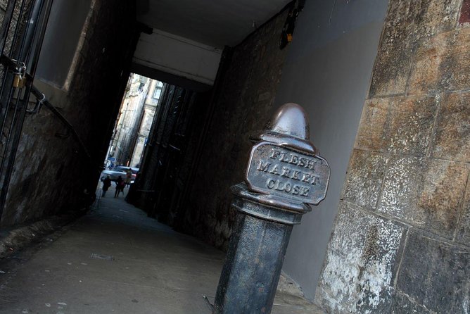 Multi-Sensory Haunted Underground Vaults Tour in Edinburgh - Blair Street Underground Vaults: What the Descent Includes