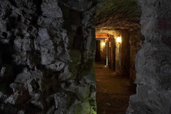 Multi-Sensory Night Walking Tour with Haunted Vaults in Edinburgh - The Guide, Headsets, and Small-Group Flow