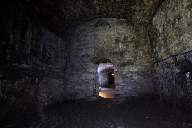 Multi-Sensory Small-Group Historic Vaults Tour in Edinburgh - South Bridge Underground: What You Learn About Edinburgh’s Hidden Expansion