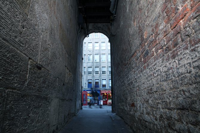 Multi-Sensory Small-Group Historic Vaults Tour in Edinburgh - Stop 3: Vaults Museum at Mercat Tours and What to Look For