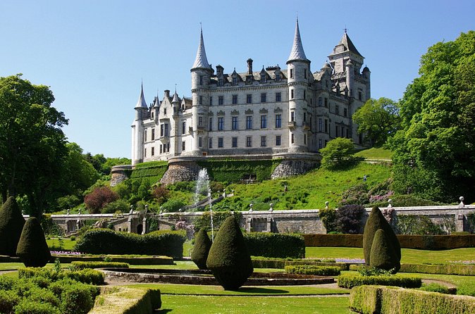 North Day Tour: Dunrobin Castle, Glenmorangie, Dornoch and More - Dornoch Cathedral: small town, big atmosphere
