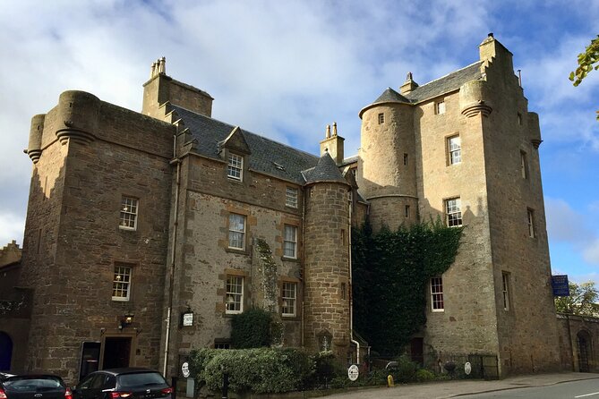 North Whisky Tour: To Highland Malt Whisky Trail +Dunrobin Castle - Stop 3: Dornoch for lunch and the 1224 cathedral across the road