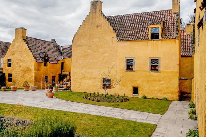 Outlander locations experience, Private Tour in a premium Minivan - Your premium minivan day: comfort, Wi-Fi, and guided momentum