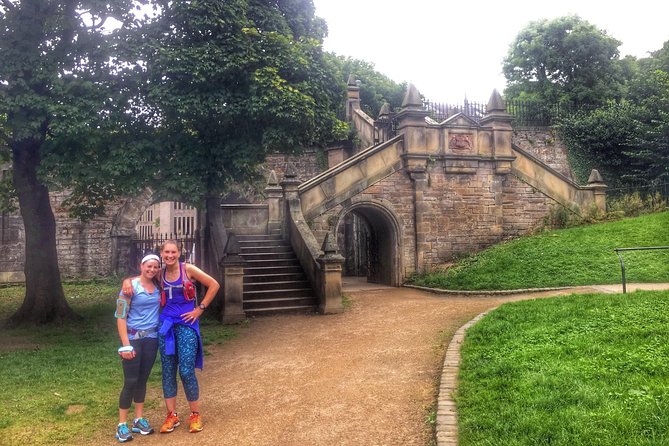 Panoramic Running Tour of Edinburgh - What to Bring and How to Prepare for a Tricky Run-Hike