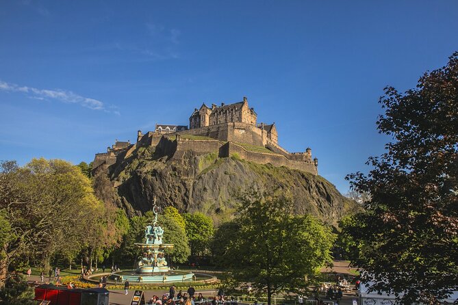 Private 4h Walking Tour in Edinburgh with Edinburgh Castle Tour - Private Old Town route plus Castle entry: fast orientation that actually works