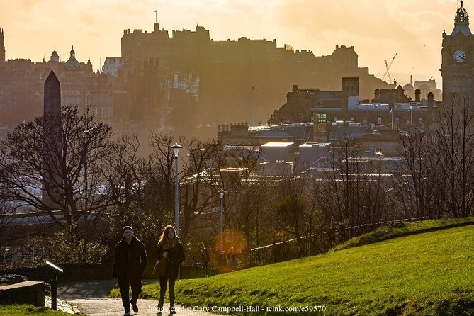Private 4h Walking Tour in Edinburgh with Edinburgh Castle Tour - John Knox House, the Royal Mile, and St Giles Cathedral
