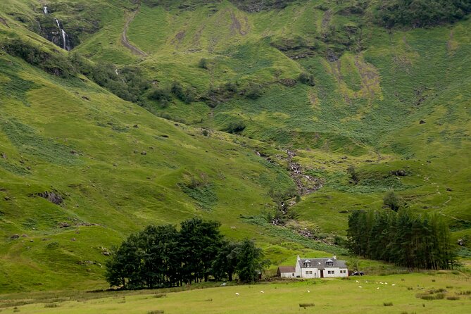 Private Day trip to Loch Ness and Scottish Highlands via Glencoe - Callander: a scenic start with a light touch