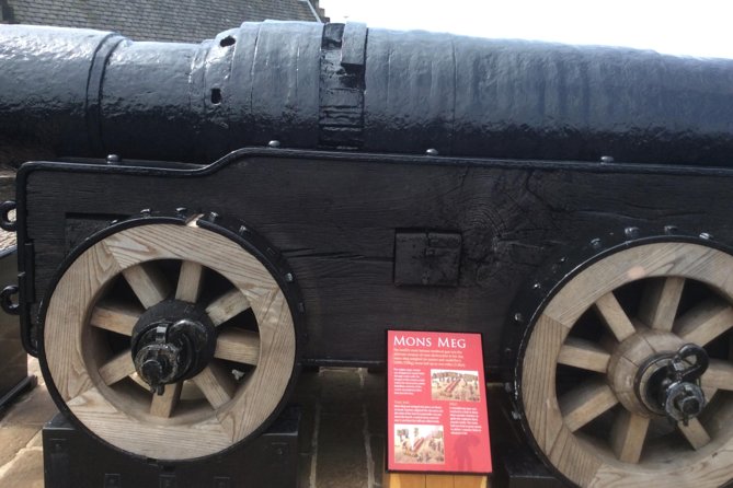 Private Edinburgh Castle Tour - St. Margaret’s Chapel: the oldest building moment