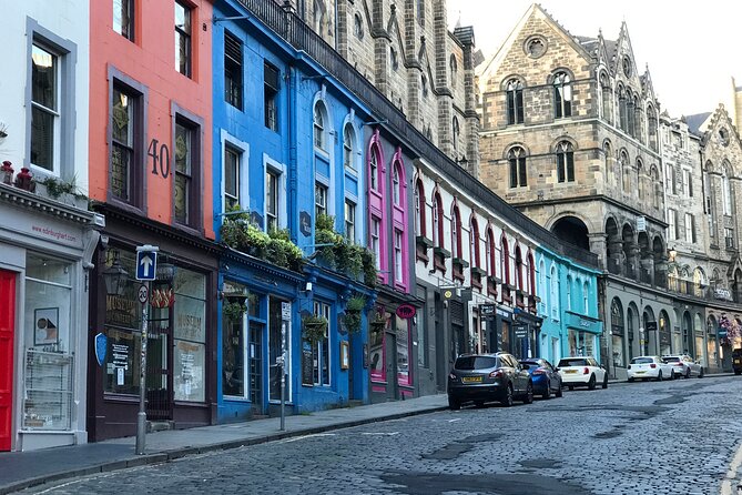 Private Edinburgh City 4-Hour Guided Tour in a black cab LEVC TX - The Edinburgh Overview Route, Royal Mile to New Town to Old Town