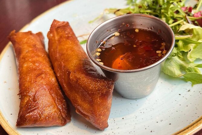 PRIVATE Edinburgh Food Tours - Old Town, Leith - Old Town tastings: restaurants, pubs, and cheesemonger-style stops