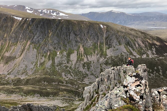 Private Guided Ridge Scrambling Experience in the Cairngorms - Where you start in Aviemore, and how the day is timed