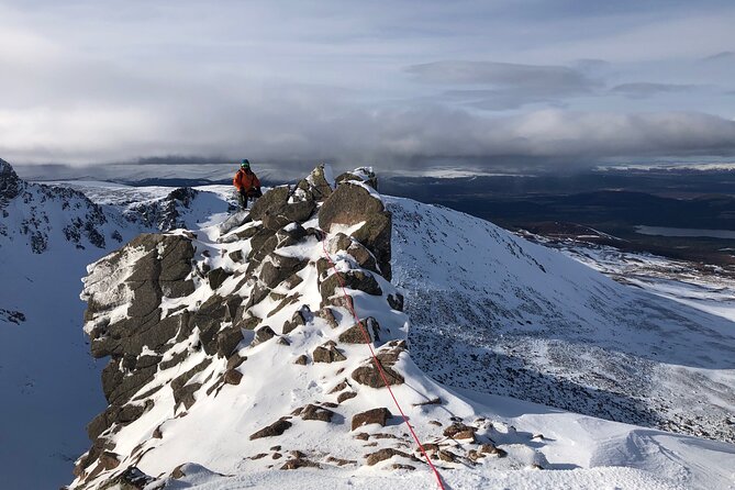 Private Guided Winter Mountaineering Experience in the Cairngorms - What you learn on rope, from technique to risk awareness