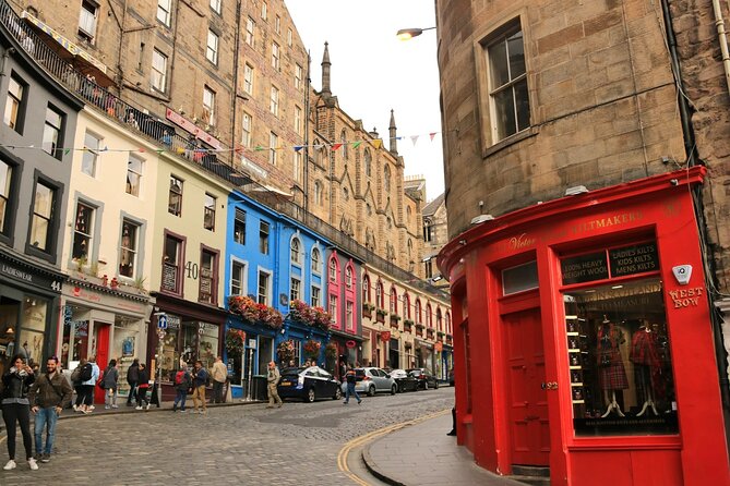 Private Half Day Tour of Edinburgh in a Black Cab - Edinburgh Castle View Time: Iconic, But Plan for Entry Yourself