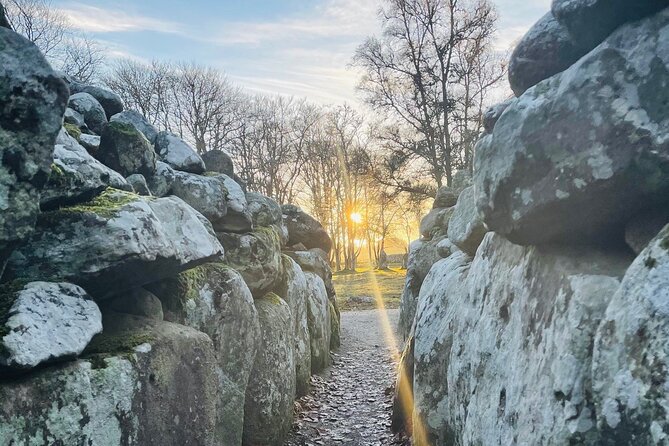 Private Invergordon Shore Excursion with Cawdor Castle (12 max) - Clava Cairns: touching stones and imagining 4,000 years back