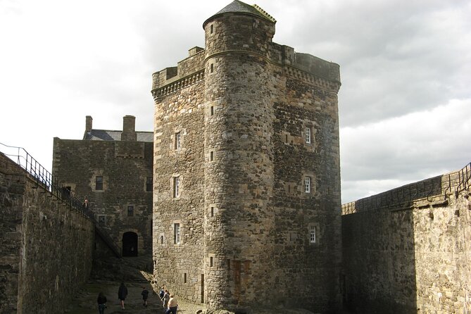 Private Luxury Outlander Tour: Sassenach Adventure From Edinburgh - Culross as Cranesmuir: Old Streets, Quiet Views, and Story Locations
