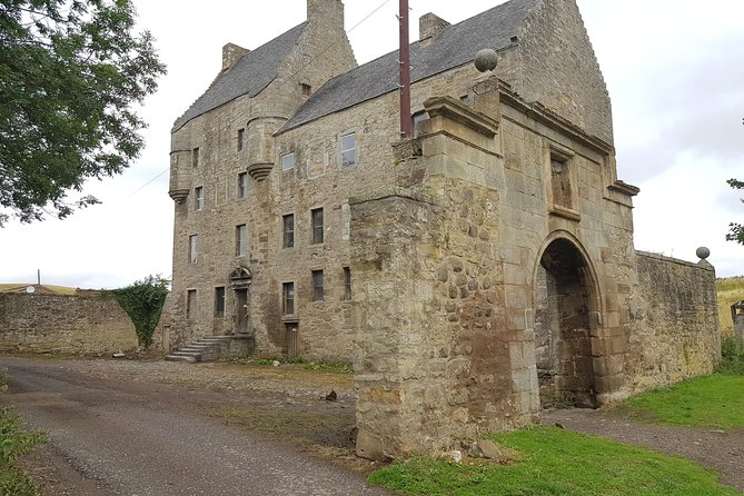 Private Outlander Tour from Edinburgh - Culross, Cranesmuir, and Claire’s Herb Garden Walk