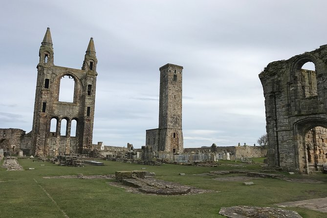 Private St Andrews Day Guided Tour-Personalised & Bespoke - From bridges to golf greens: how the day flows