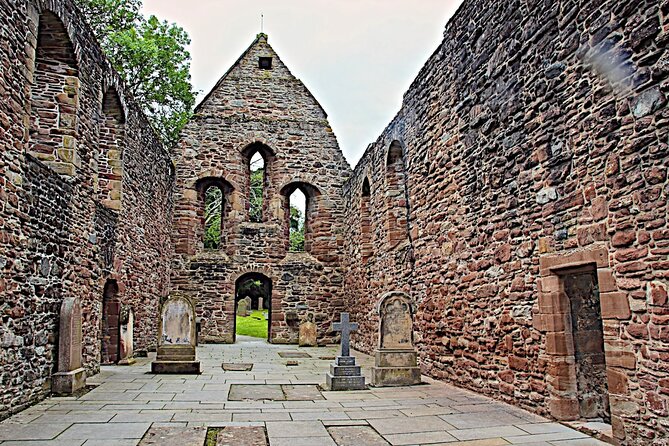 Private Tour to Loch Ness Culloden Battlefield Clava and Cawdor - Pricing and value for up to 6 people