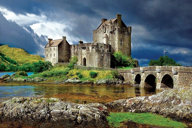Private Tour to Skye, Fairy Pools, Portree and The Fairy Glen - What the included snacks and water actually mean