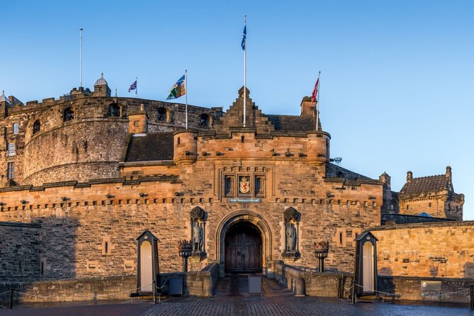 Private Walking Tour of Edinburgh Castle with Skip-the-Line - National War Museum of Scotland: medals and uniforms with real context