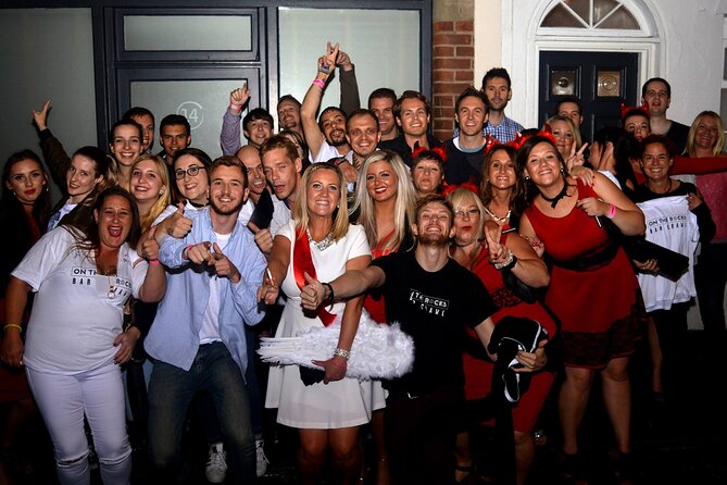 Pub Crawl in Edinburgh - Edinburgh after dark, why this pub crawl is a smart way to plan