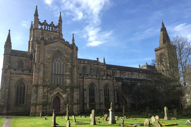 Rosslyn Chapel, Dunfermline Abbey and Stirling Castle Day Tour - Pacing, group size, and how the day stays enjoyable
