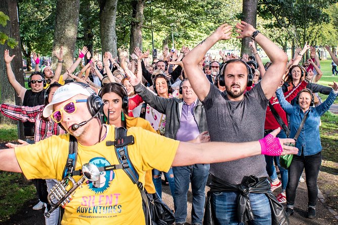 Silent Disco Adventure Tour - Silent disco rules on Edinburgh streets, and why it works
