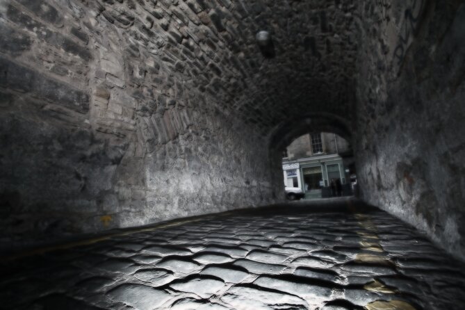 Small Group Edinburgh Underground Vaults & Graveyard Ghost Tour - What the Ghost Tales Actually Feel Like: Grim Stories, Not Big Scares