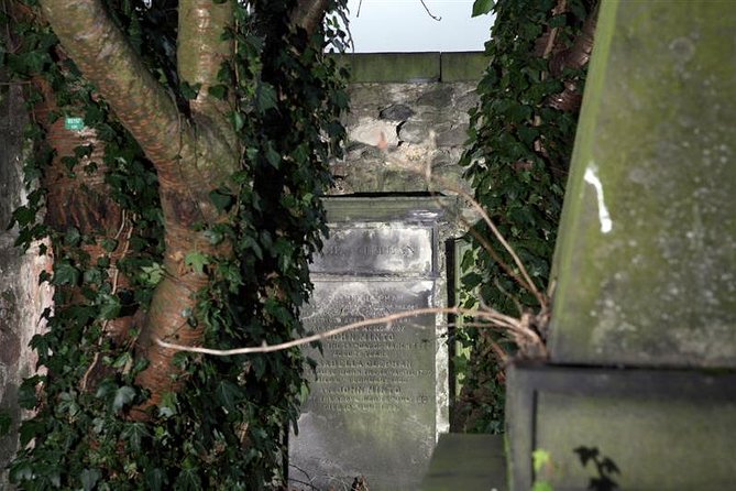 Small Group Edinburgh Underground Vaults & Graveyard Ghost Tour - Canongate Kirkyard at Canongate Kirk, Famous Scots and Dark Legends Side by Side
