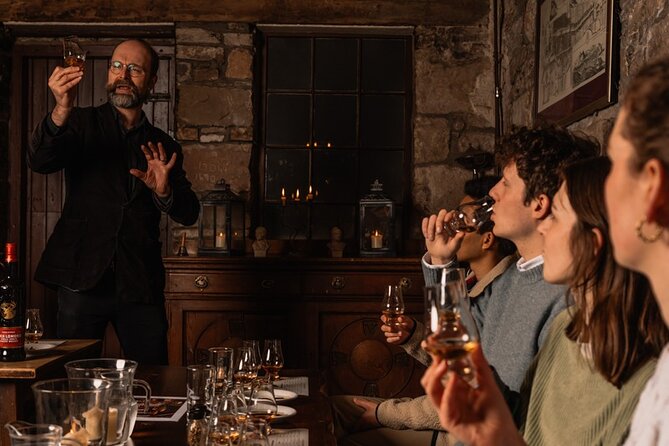 Small Group Edinburgh Whisky Tour and Tasting - Why this Edinburgh Old Town whisky tour works in 2 hours