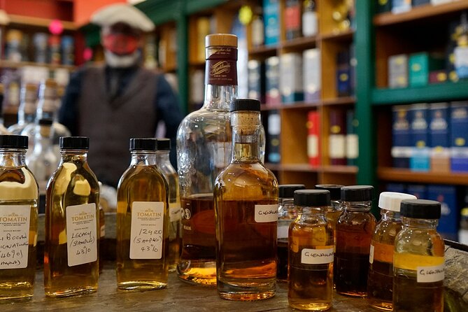 Speyside Whisky Trails from Inverness - Stop 5: Glenfiddich and the Robbiedhu Burn terrace moment