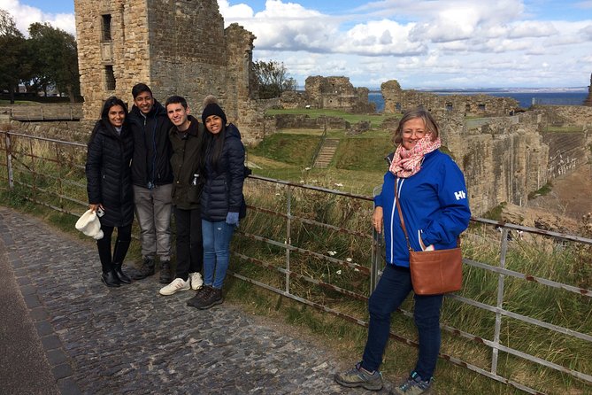 St Andrews Must-Sees Daily Walking Tour (11am & 2pm) - St Andrews Cathedral: martyrs and ministers in the same walking loop