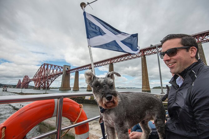 Stunning 90-Minute Firth of Forth Sightseeing Cruise Adventure - Inchcolm Island and the Abbey: what optional landing passes really mean