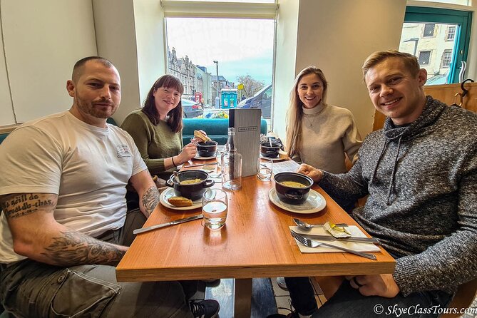 Tailored Premium Edinburgh Food Tour with Highest Quality Dishes - Passing the High Kirk and the Walter Scott monument