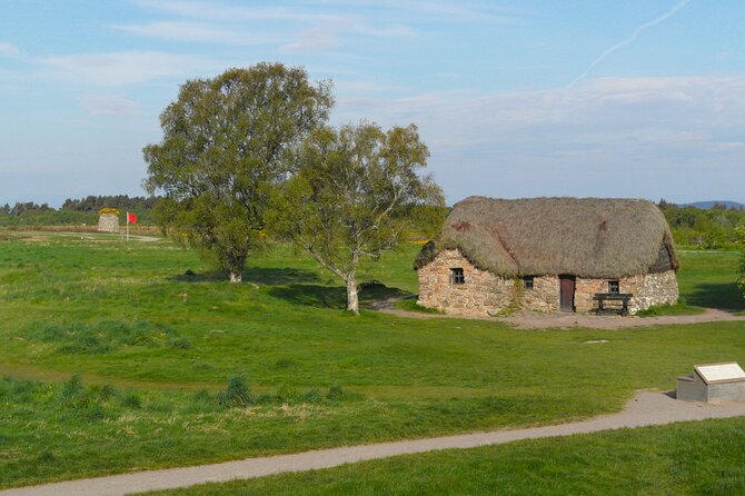 The Absolute Must See Attractions In Inverness - Clava Cairns: 4,000-Year-Old Standing Stones and the Outlander Connection