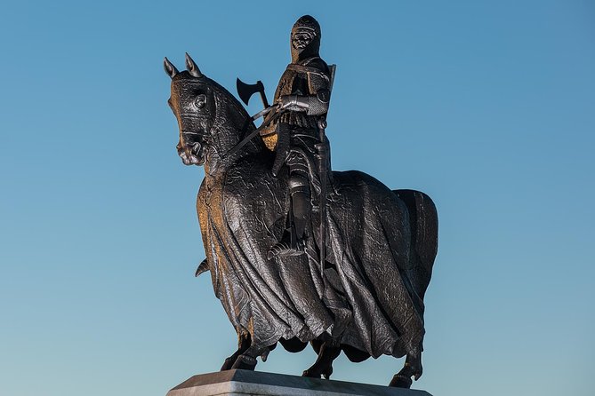 The Braveheart tour from Glasgow or Edinburgh - Stirling Castle and the Forth Valley viewpoints that change your perspective