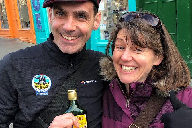 The Mountebank Comedy Walk of Edinburgh - Edinburgh Castle views plus the Sir Thomas Randolph raid story