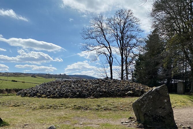 The Outlander Tour Clava, Culloden, Urquhart, Loch Ness & Beauly - Urquhart Castle on Loch Ness: Ruin Views and the Nessie Photo Window