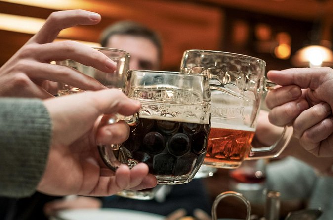 Thirsty for Edinburgh: Scotlands Best Historical Pub Tour - Stop 3 on the Royal Mile: Hangman’s Rope Energy in a Haunted Pub