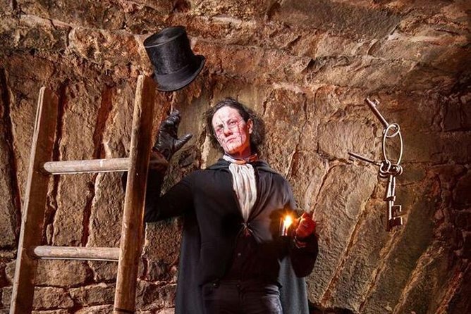 Tour of Terror - Greyfriars Kirkyard at Night: Gothic Gravestones and Folklore You Can Feel